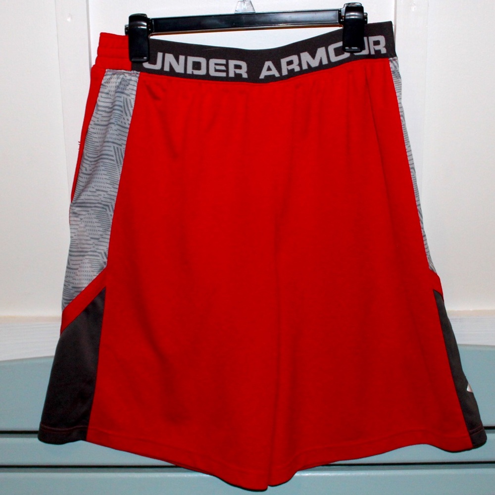 XL Under Armour shorts